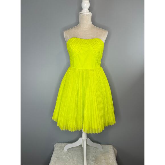 Hutch Pleated Strapless Tulle Mini dress  Bright Green Size 4 - Picture 5 of 13